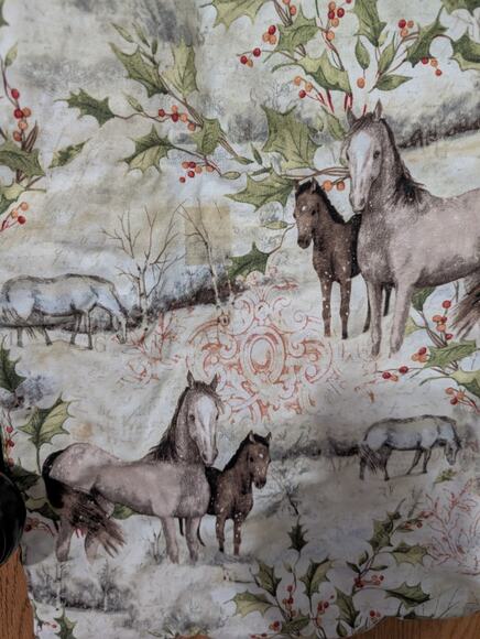 STUNNING Handmade Christmas Horse Reversible Quilt Curtain Flag 31" x 23" - Picture 10 of 13
